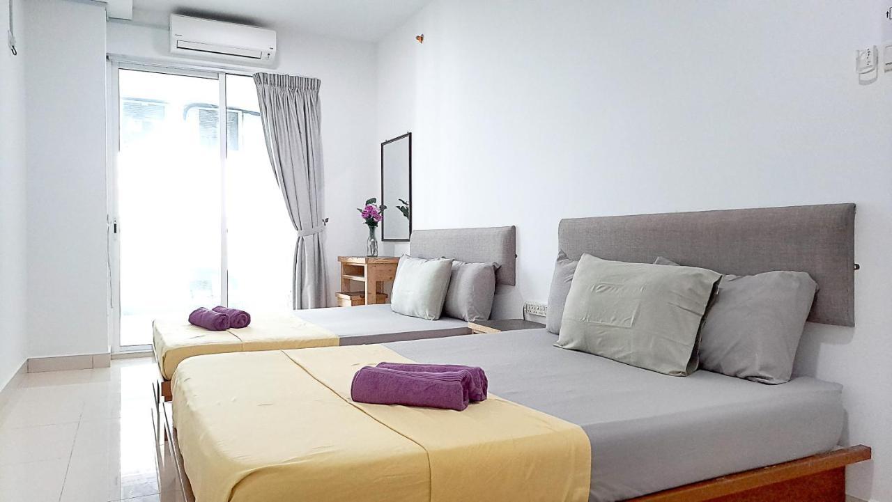 Mansion One Entire House 3 Queenbeds - Spacious Balcony Seaview George Town Esterno foto